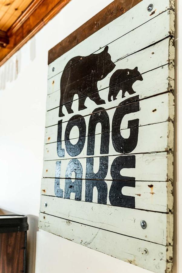 The Long View Lodge Long Lake Buitenkant foto