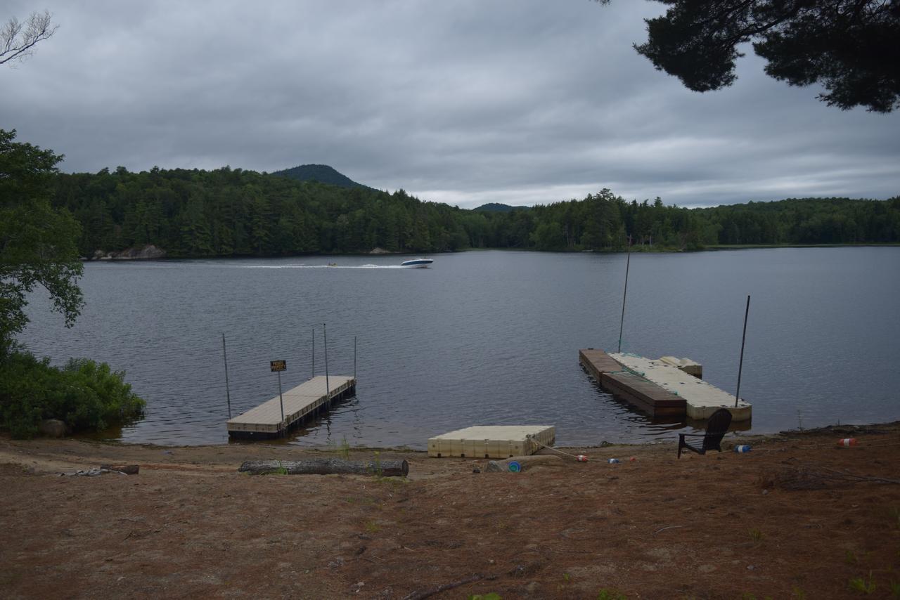 The Long View Lodge Long Lake Buitenkant foto